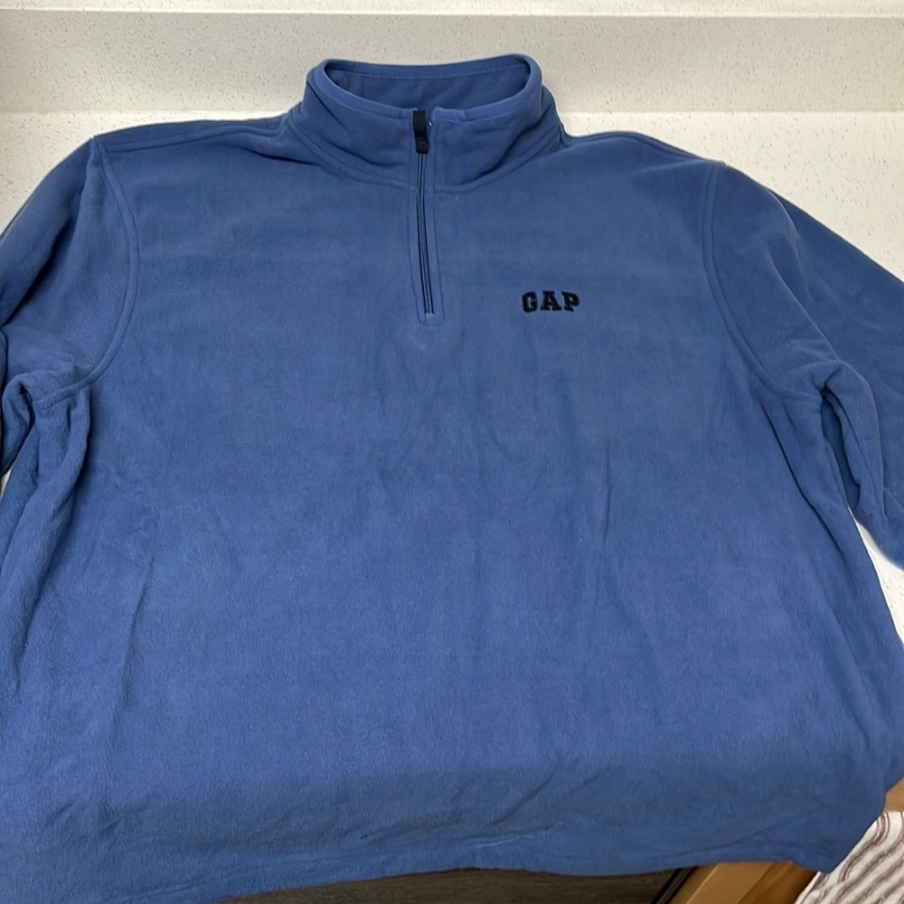 Gap fleece